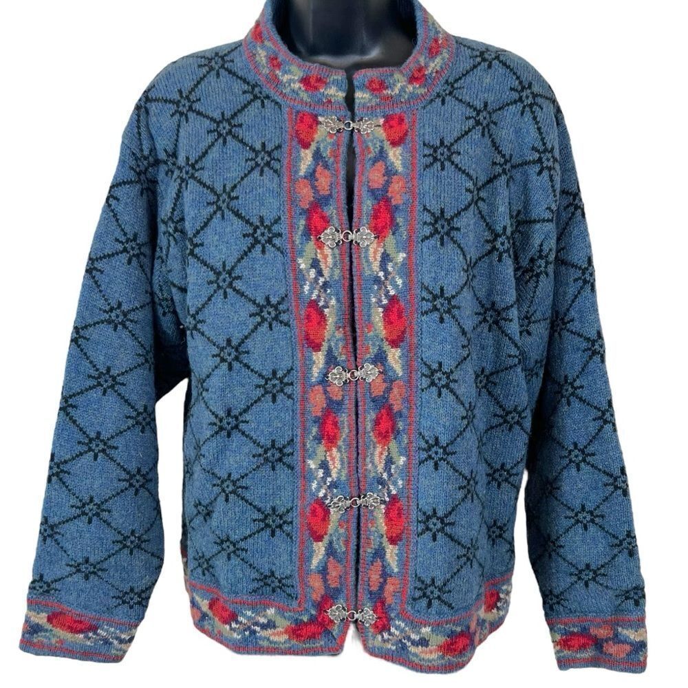Vintage Icelandic Design Floral Embroidery Wool Cardigan Sweater
